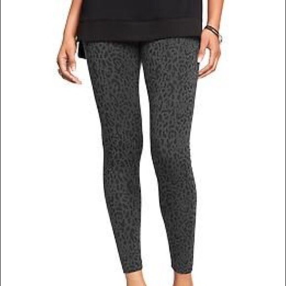 New Old Navy Grey Black Leopard Print 